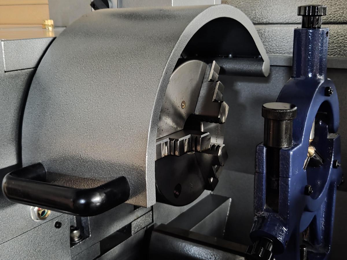 Rogi WM400x1000 lathe