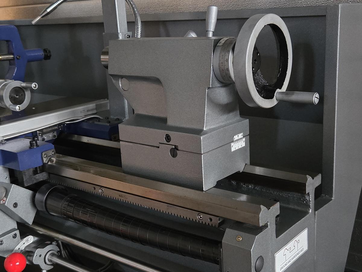 Rogi WM400x1000 lathe