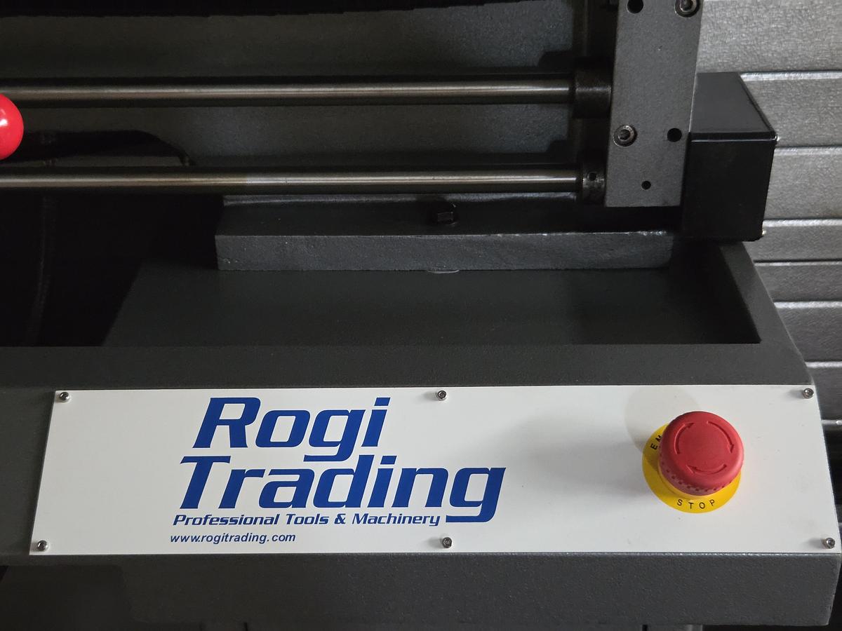 Rogi WM400x1000 lathe