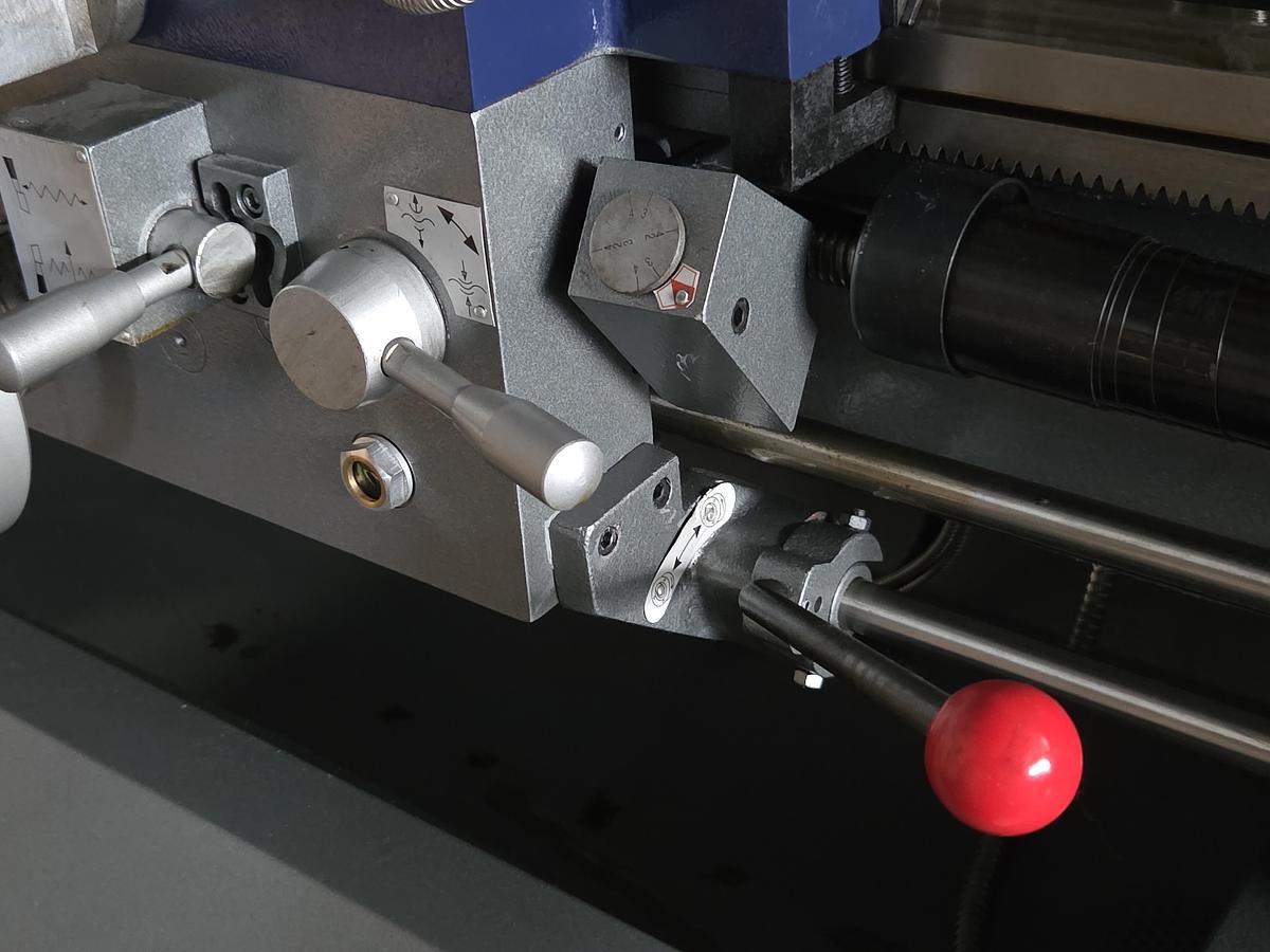 Rogi WM400x1000 lathe