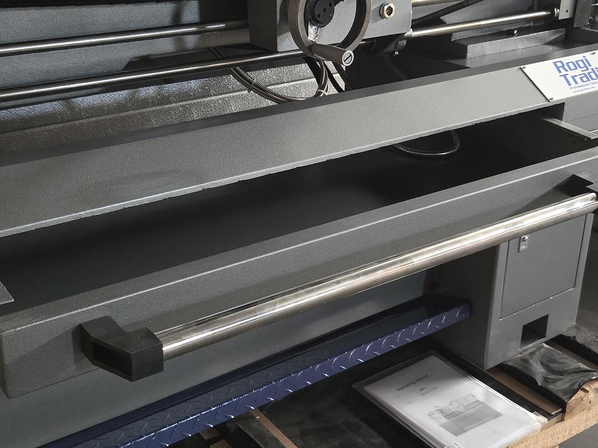 Rogi WM400x1000 lathe