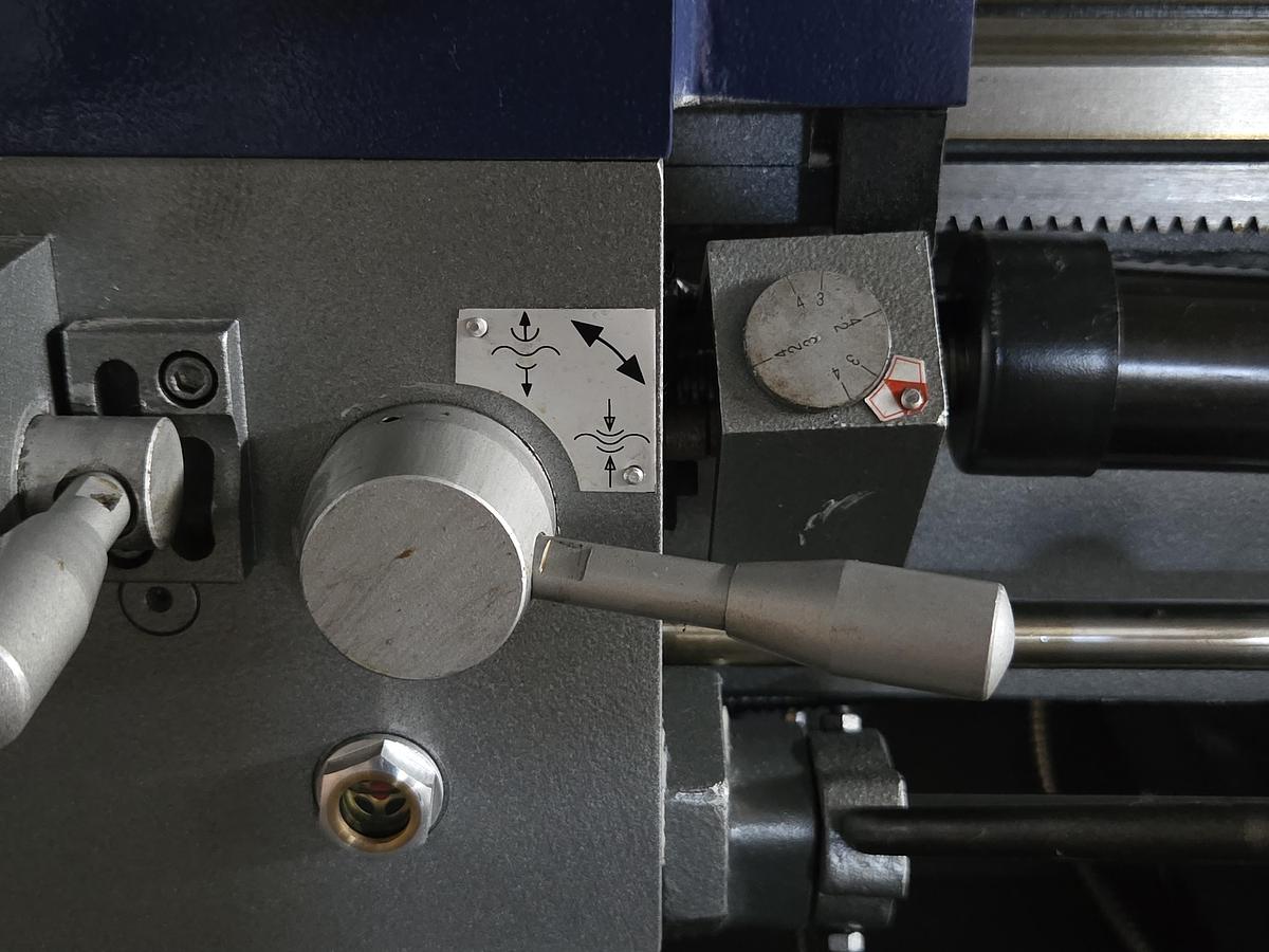 Rogi WM400x1000 lathe