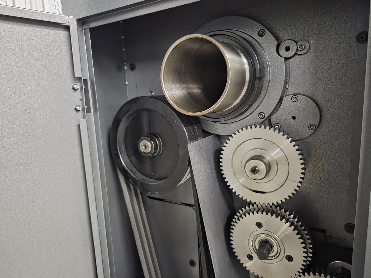 Rogi WL560x2000 lathe