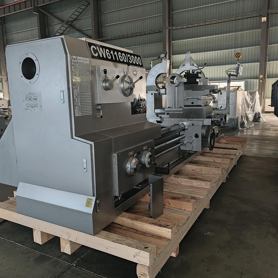 Rogi CW61160x3000 lathe