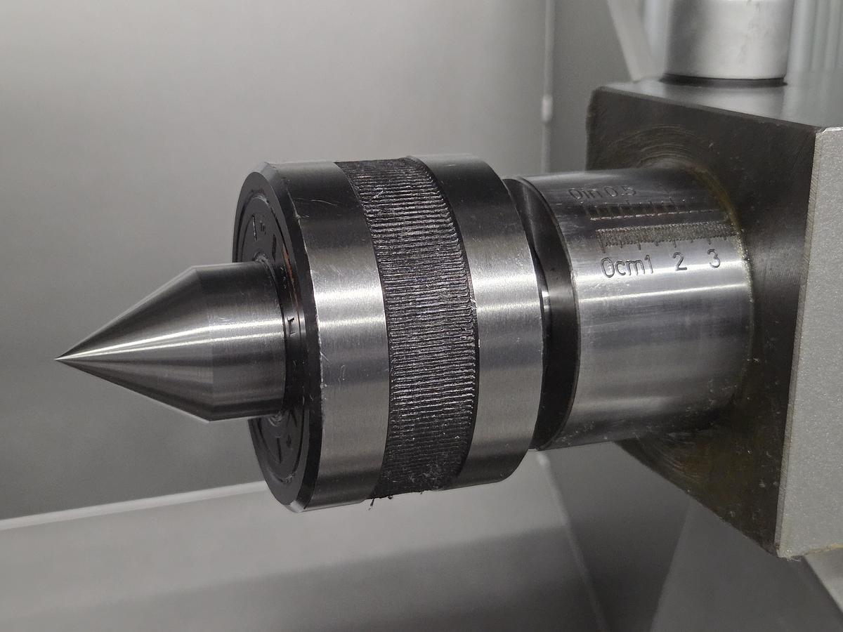 Rogi WM770x2000 lathe