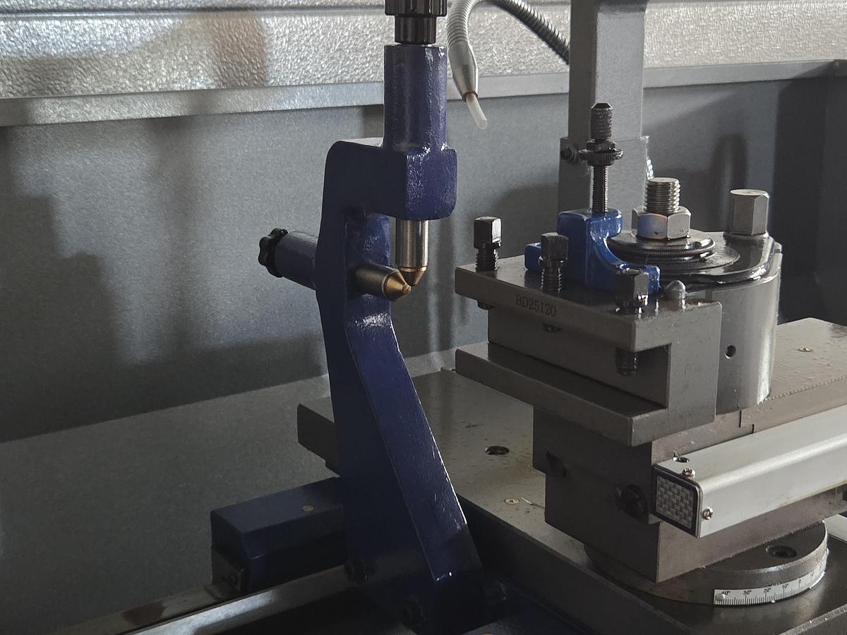 Rogi WM400x1000 lathe