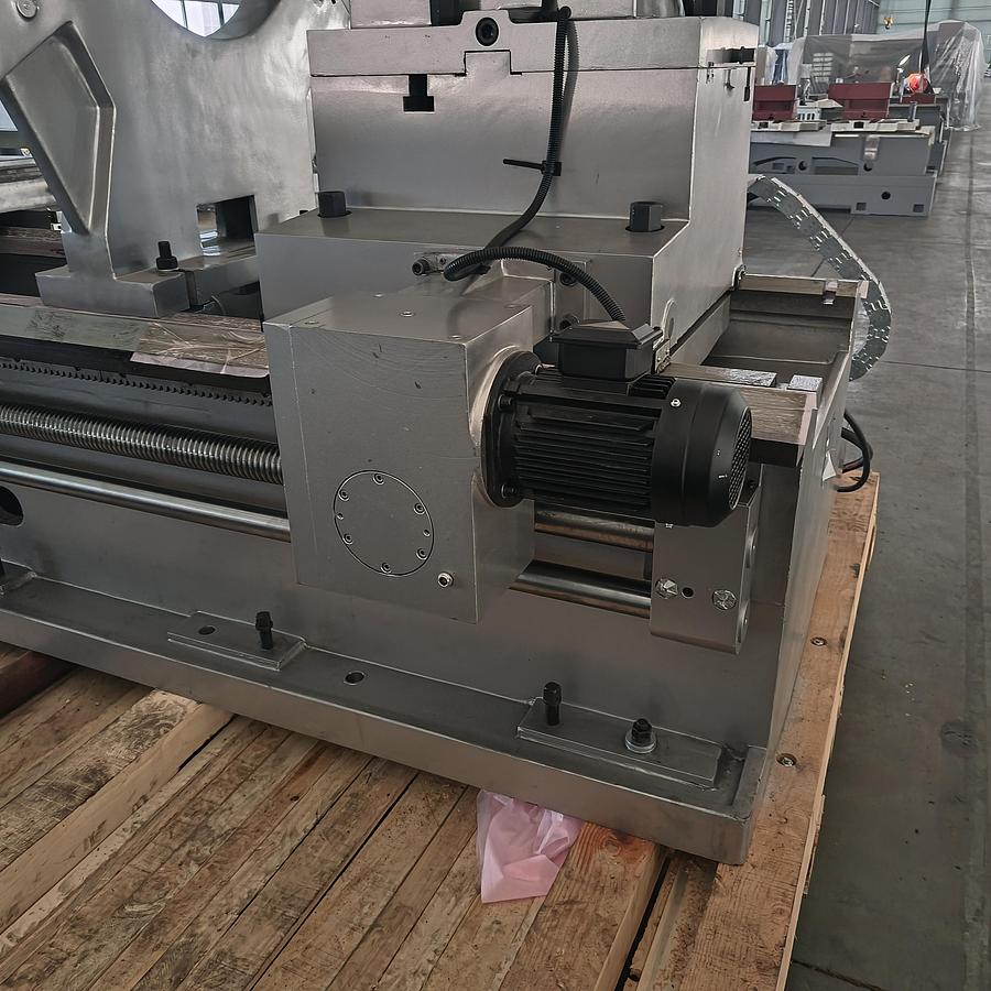 Rogi CW61160x3000 lathe