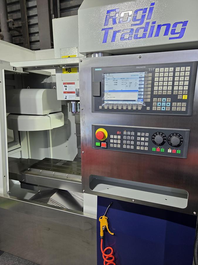 Rogi VMC640 CNC vertical machining center
