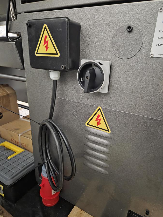 Rogi WM360Ax1000 lathe