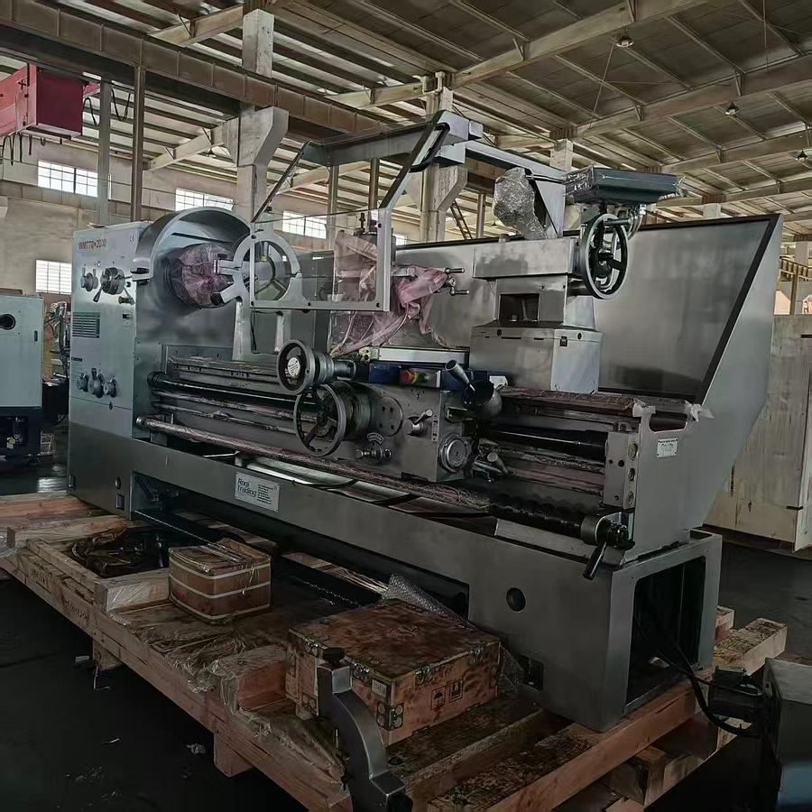 Rogi WM770 x 2000 lathe