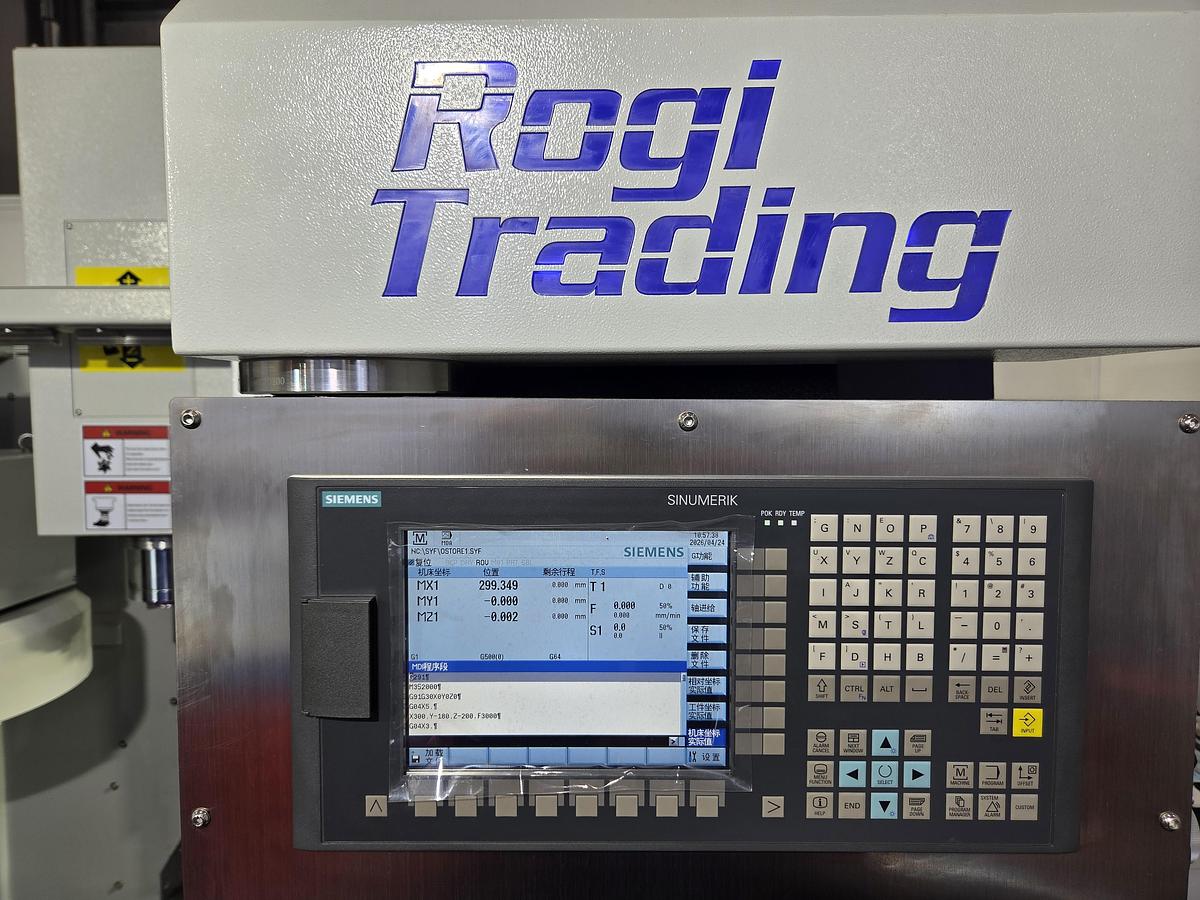 Rogi VMC640 CNC vertical machining center