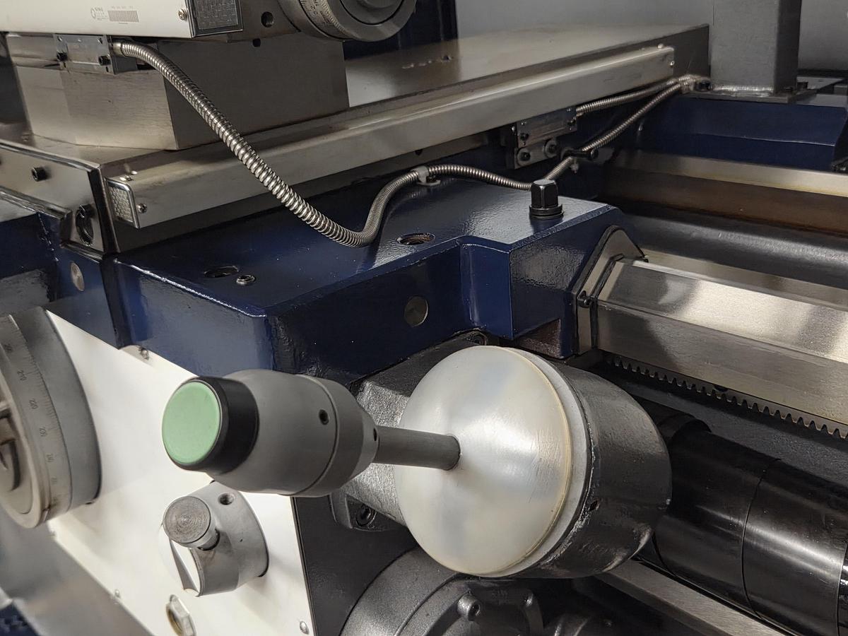 Rogi WL560x2000 lathe