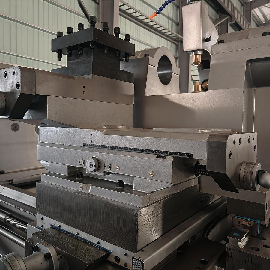 Rogi CW61160x3000 lathe