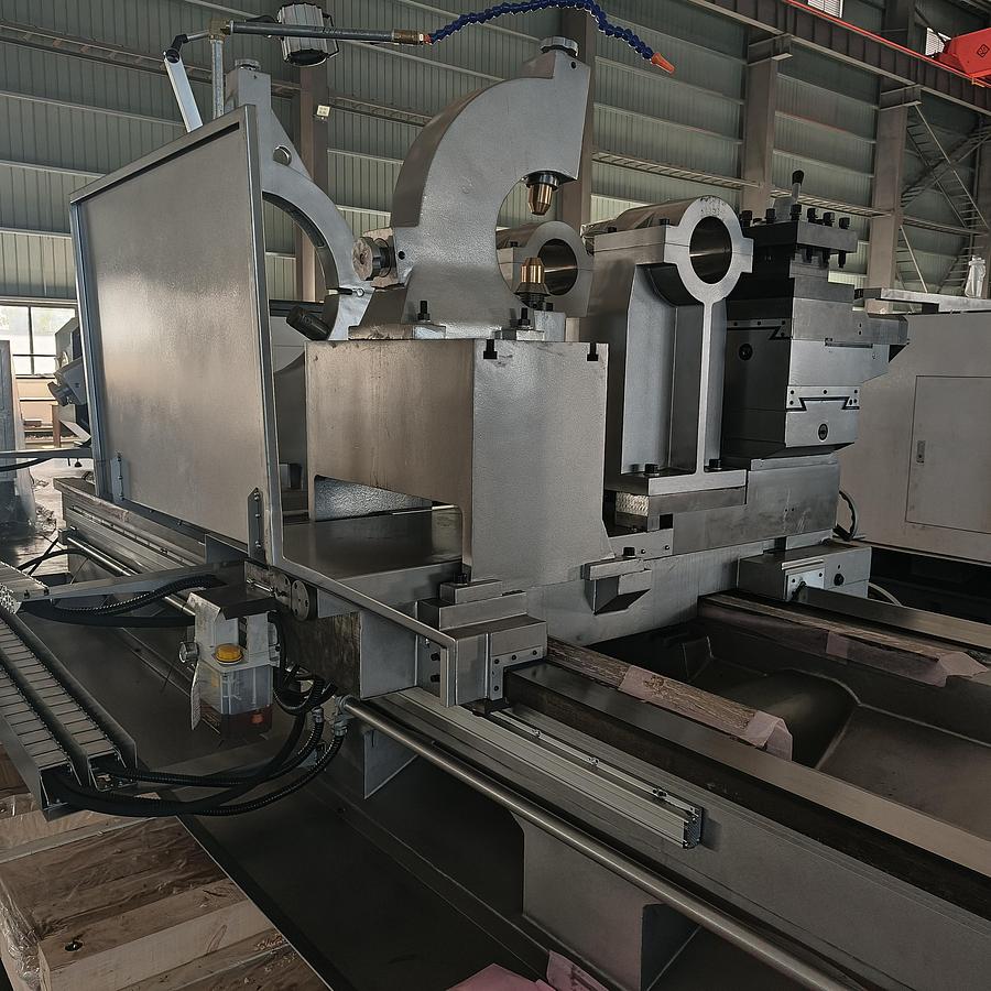 Rogi CW61160x3000 lathe