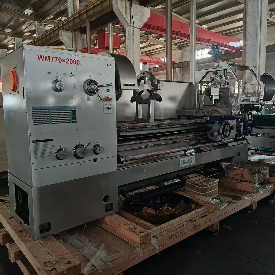 Rogi WM770 x 2000 lathe