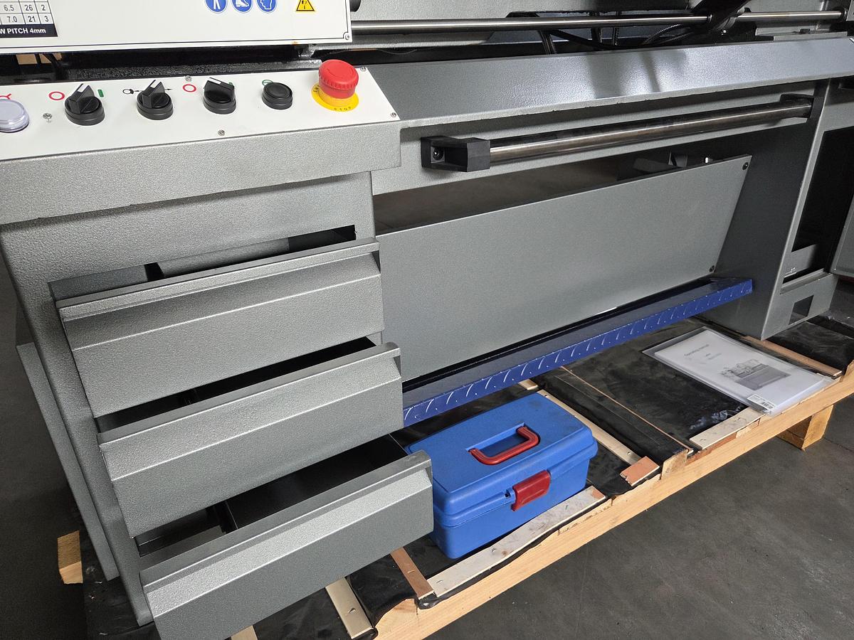 Rogi WM400x1000 lathe