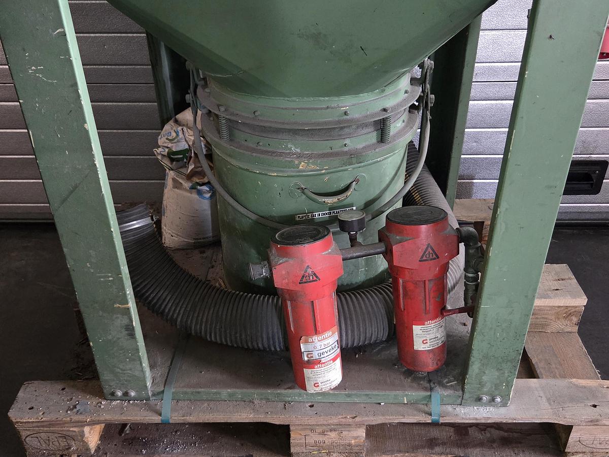 Used 1994 Vacu-Blast VENTUS 125 S