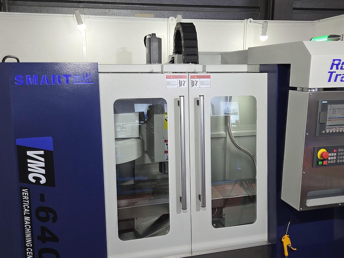 Rogi VMC640 CNC vertical machining center