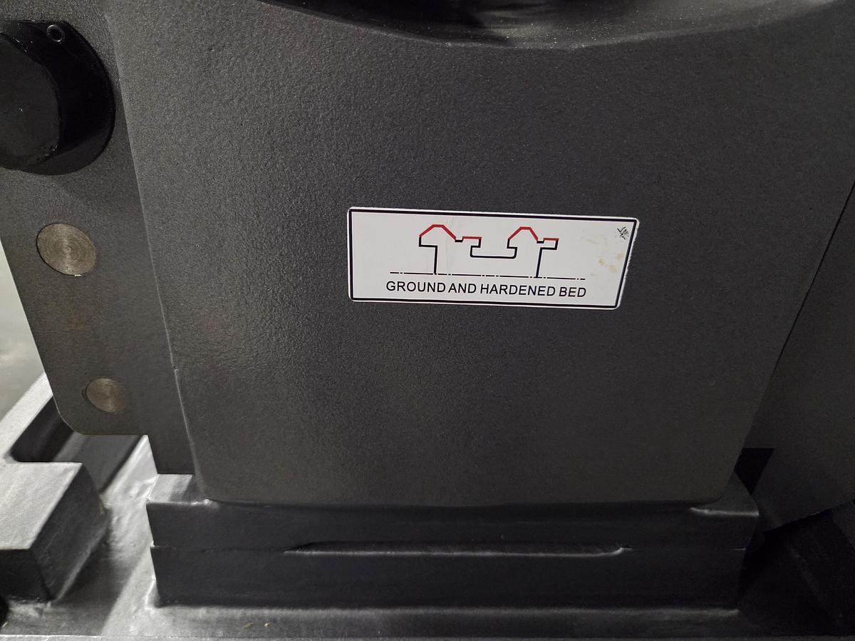 Rogi WL560x2000 lathe