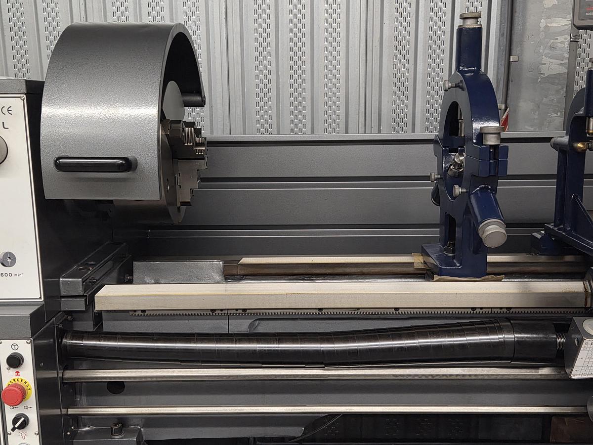 Rogi WL560x2000 lathe