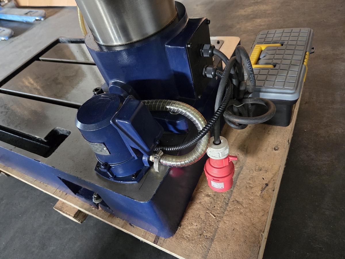 Z5050 - ROGI Drilling Machine