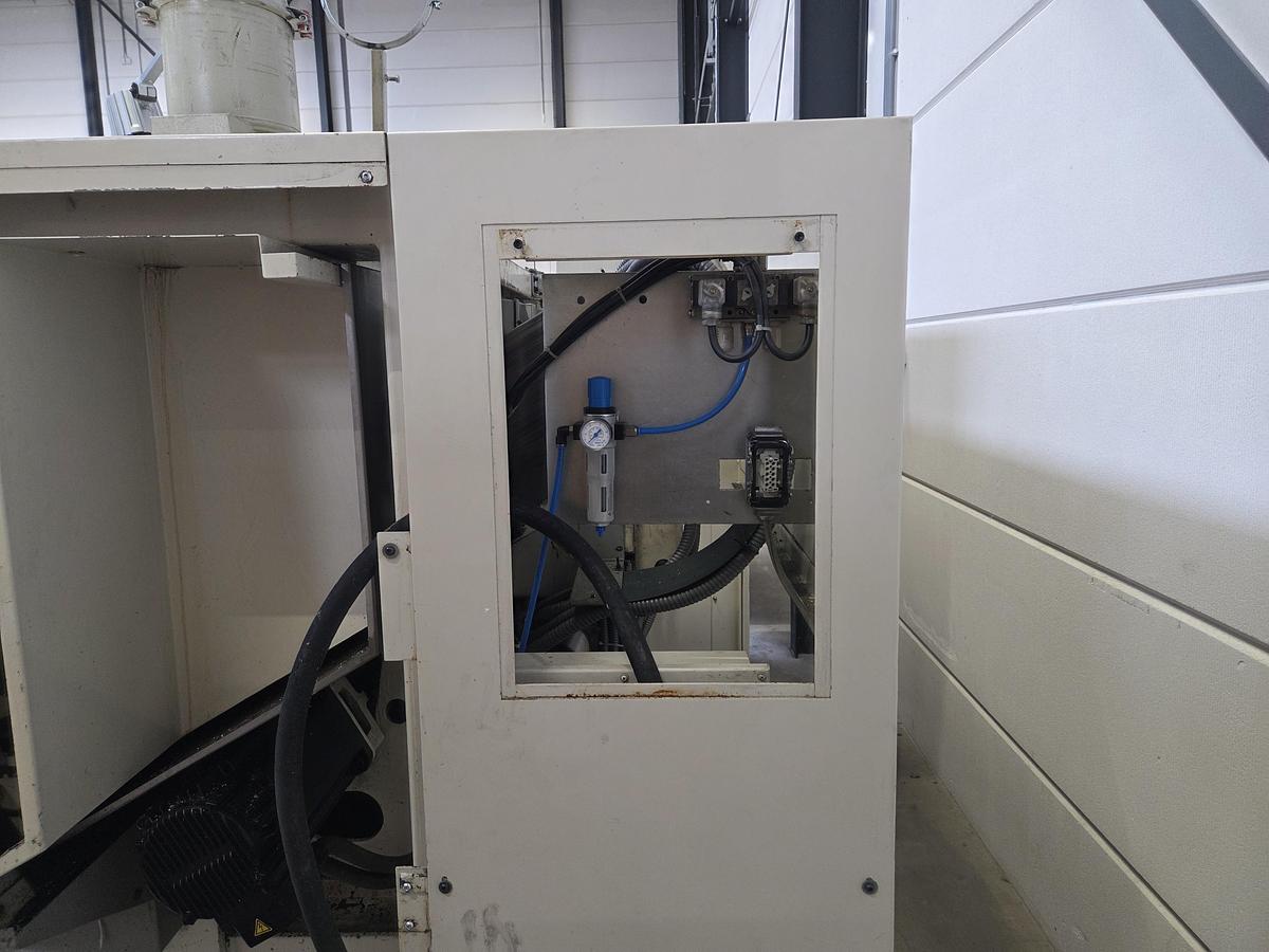 Used 1994 Okuma LB15II-M