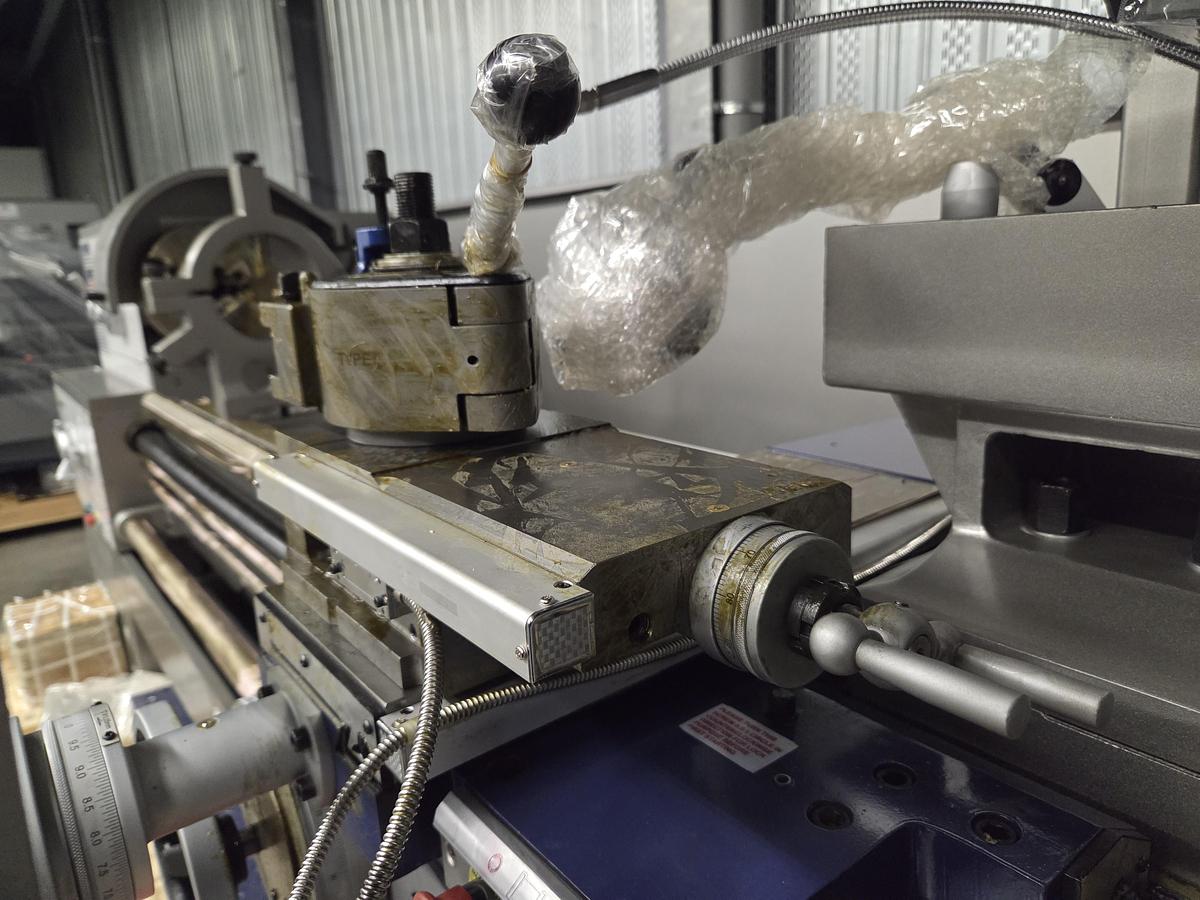 Rogi WM500BX2000 lathe