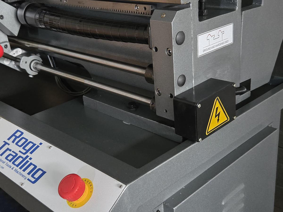 Rogi WM400x1000 lathe