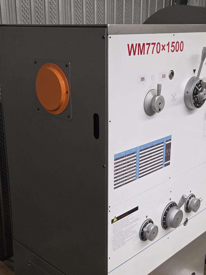 Rogi WM770x1500 lathe