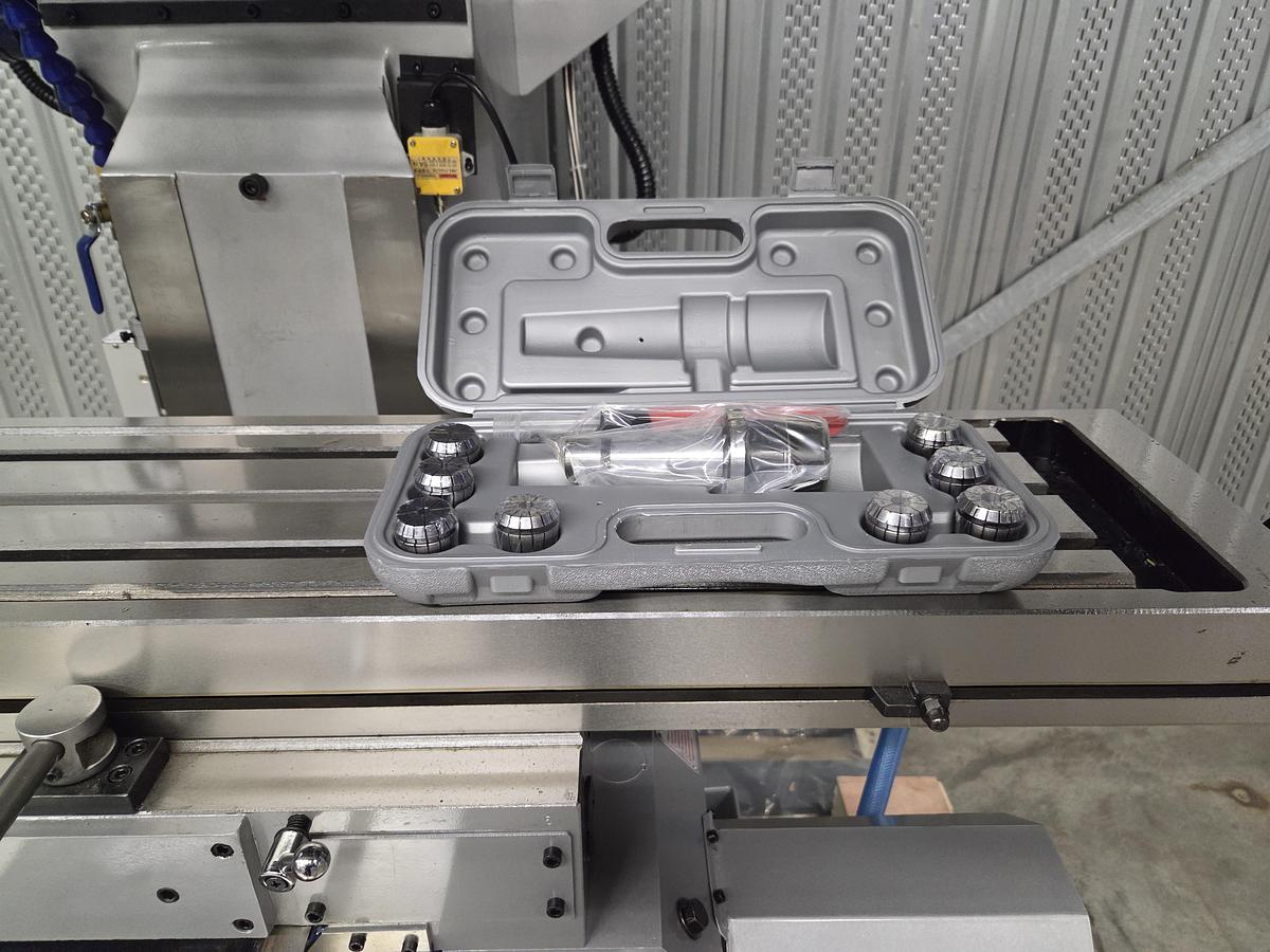 WUM100 - ROGI Universal Milling Machine