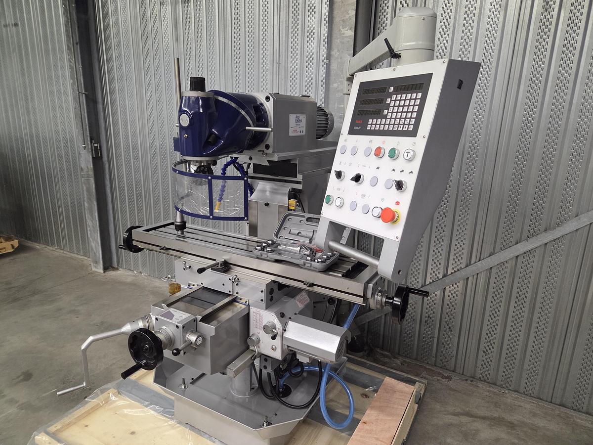 WUM100 - ROGI Universal Milling Machine