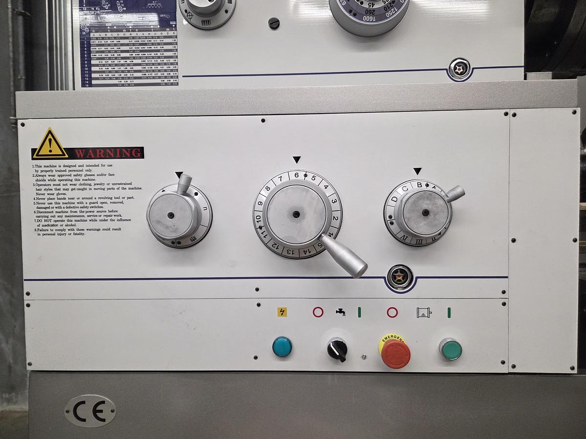 Rogi WM500BX2000 lathe