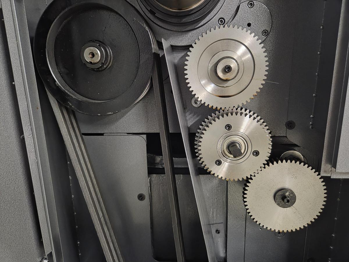 Rogi WL560x2000 lathe