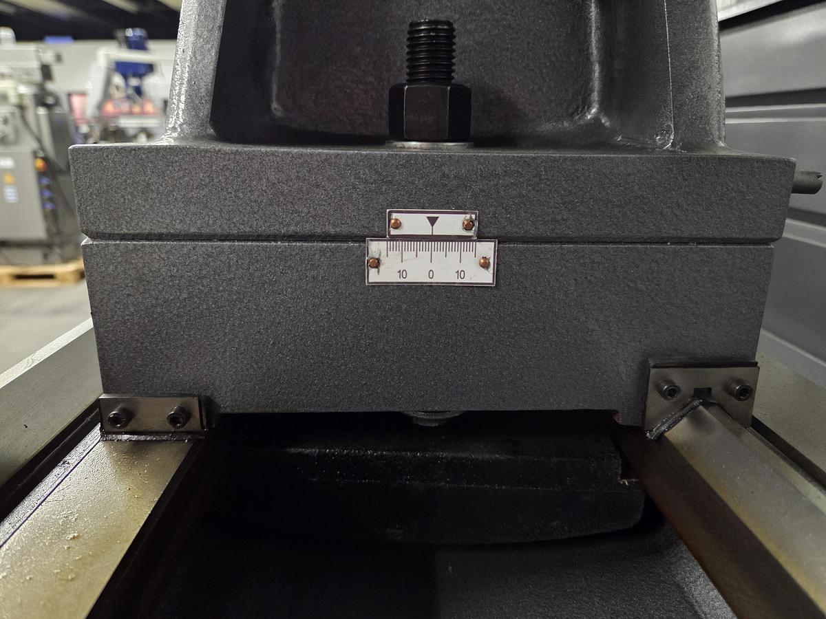 Rogi WL560x2000 lathe