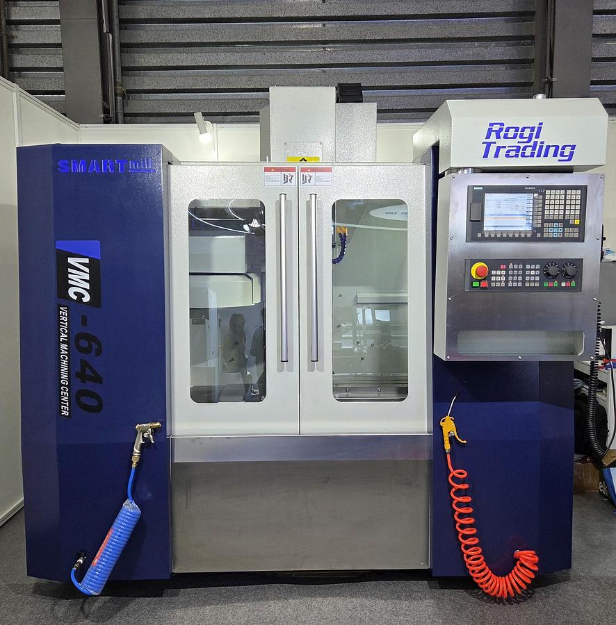 Rogi VMC640 CNC vertical machining center