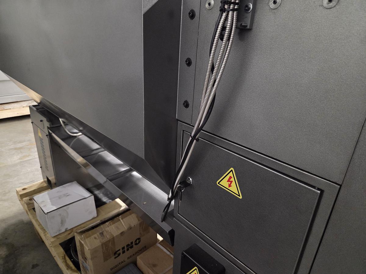 Rogi WM360Ax1000 lathe