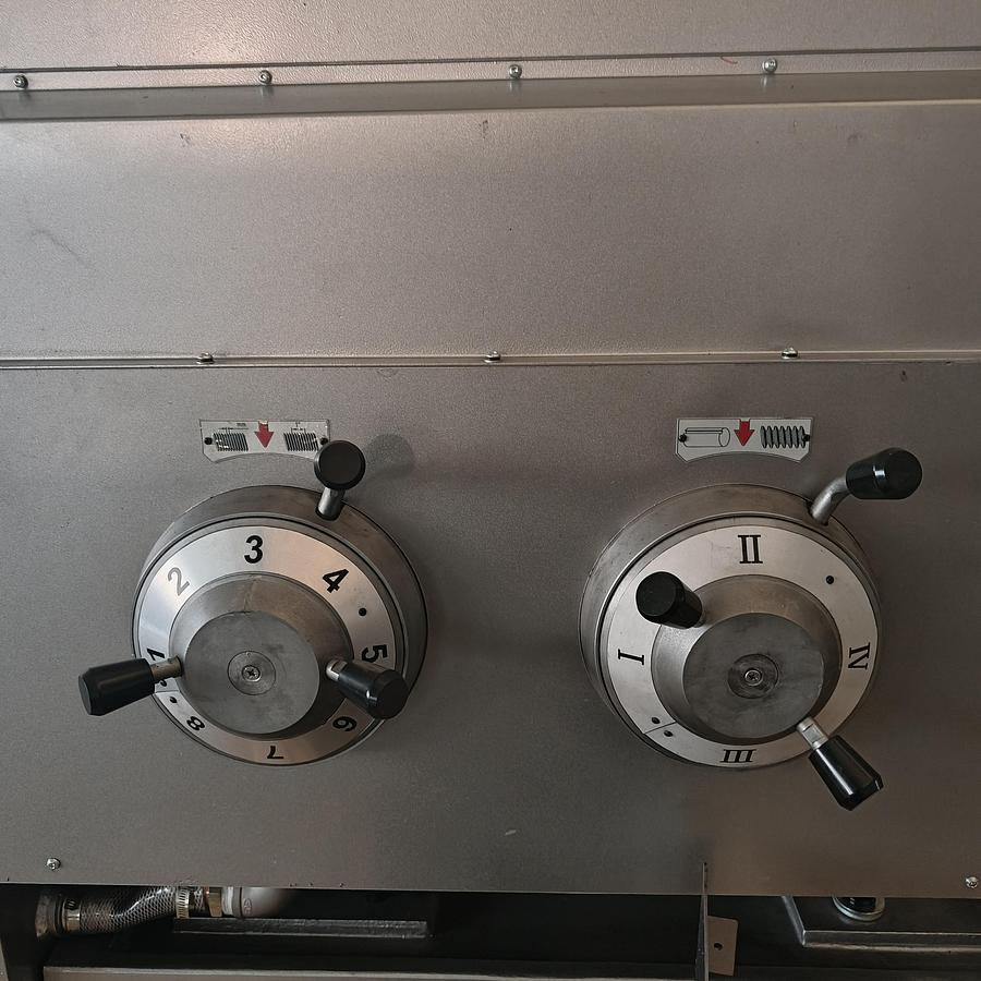 Rogi CW61160x3000 lathe
