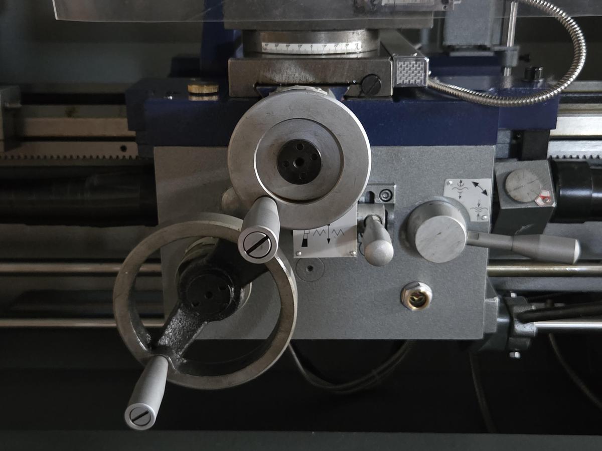 Rogi WM400x1000 lathe