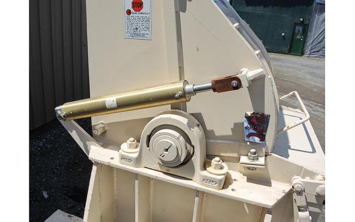 D'occasion USED SCHUTTE HAMMER MILL, FIXED HAMMERS, CARBON STEEL, 125 HP