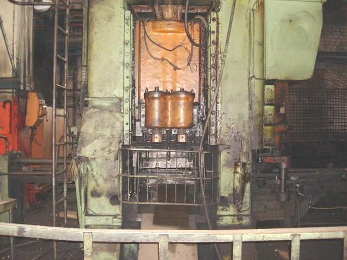 Used Press Trimming K0236