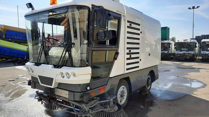 Gebruikt 2011 Ravo 530 STH