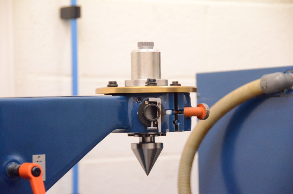 Usado 1987 HÖFLER EMZ 630 Comprobadoras de engranajes #4335