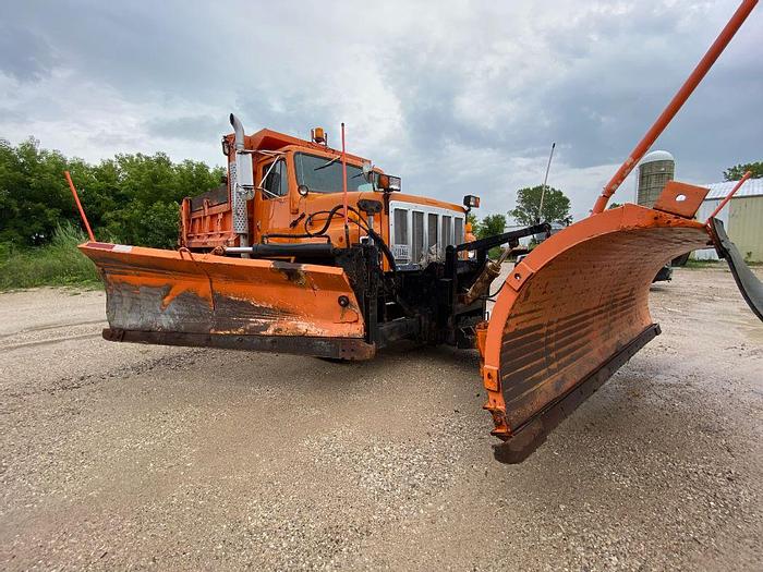 Used 1995 INTERNATIONAL 2554