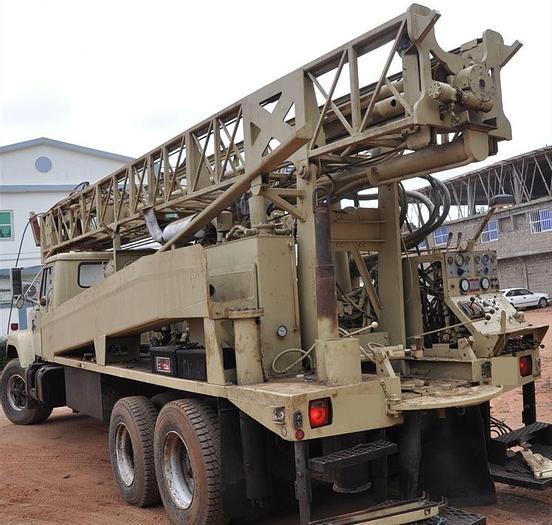 Used 1989 Ingersoll-Rand T3W Drill Rig