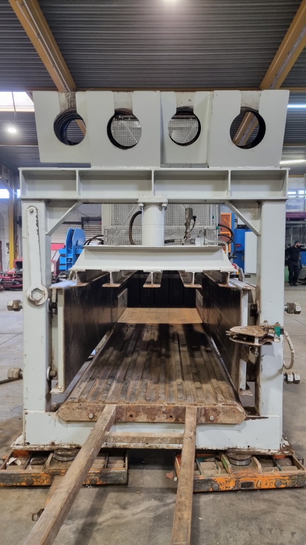 Used Ballenpresse Avermann, Typ AVOS BP1211-15/50, Presskraft 50 t, Baujahr 2012