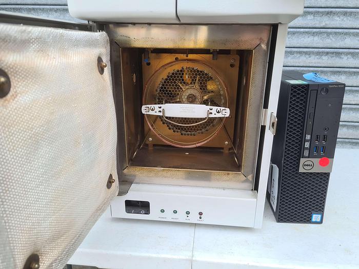 Used Varian 3900 GC with CP-8400 Autosampler