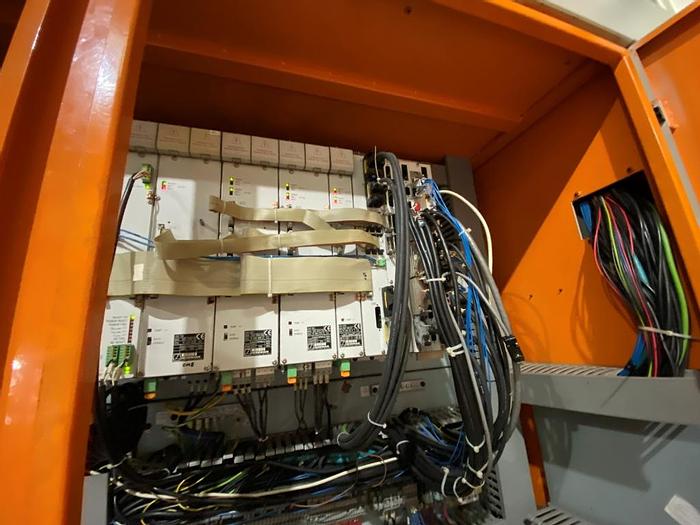 Used 2007 Dah Lih PT 128 5 Axis Machining Center