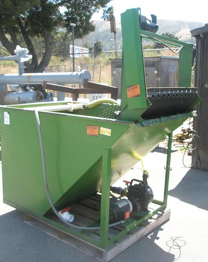 Used Hopper, 50 CF, C/st, Inclined Belt Discharge, Prewash Tank, #C736561