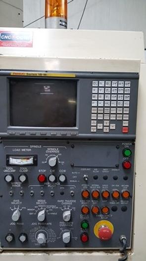 Used 1992 Okuma & Howa 438V | 32"X, 17"Y, 17.75"Z Fanuc 18