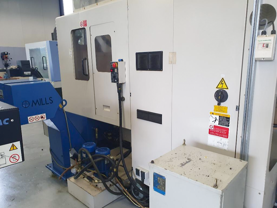 Used Daewoo ACE V400 - Vertical Machining Center - 2002